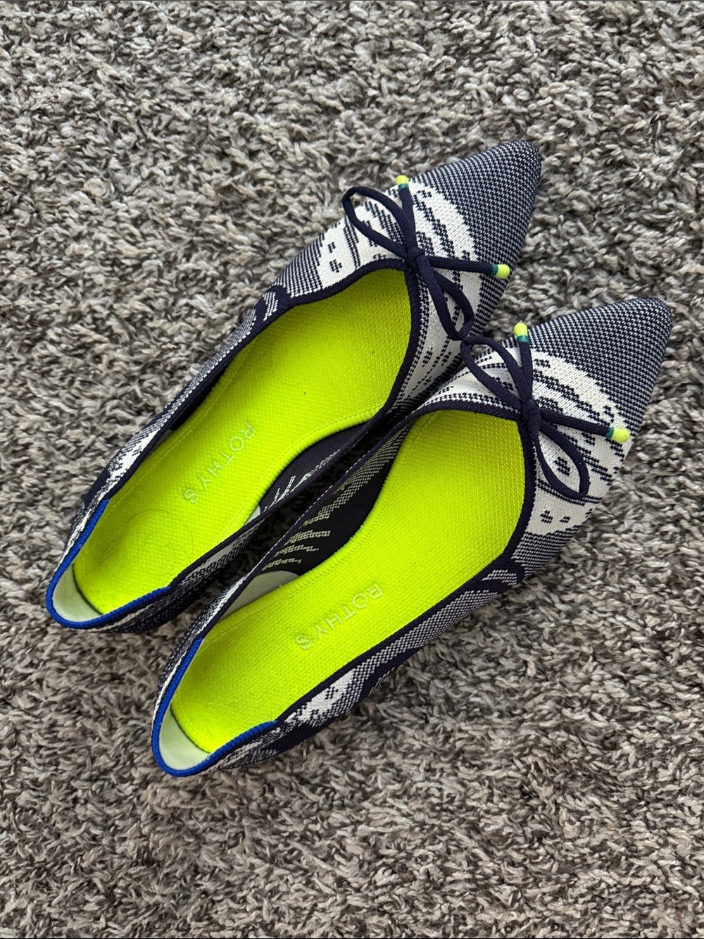 Rothy’s Botanical Navy Points Sz 10.5